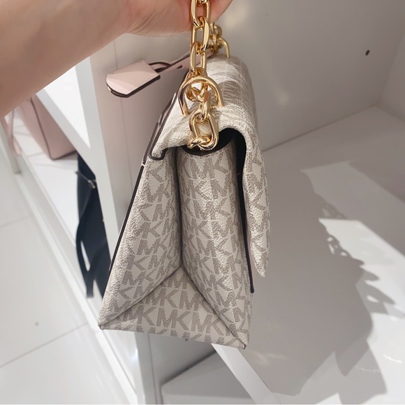 Michael Kors Cece Medium Shoulder Bag - Picture 3 of 10